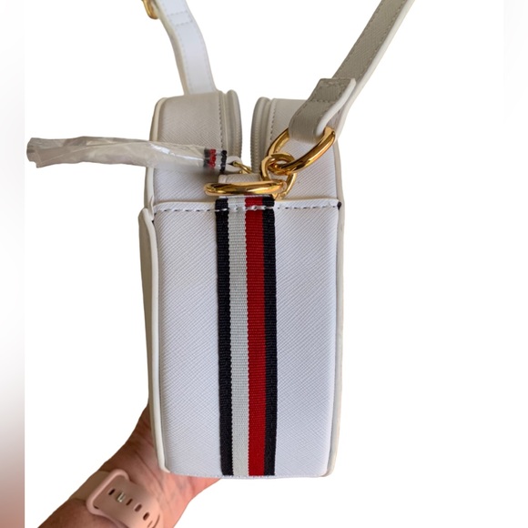 Tommy Hilfiger Saffiano Canteen Crossbody Purse Bag White Women’s NWT - Picture 7 of 14